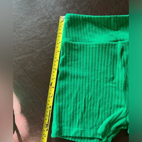 Green Ribbed Two-Piece Set - Picture 5 of 10